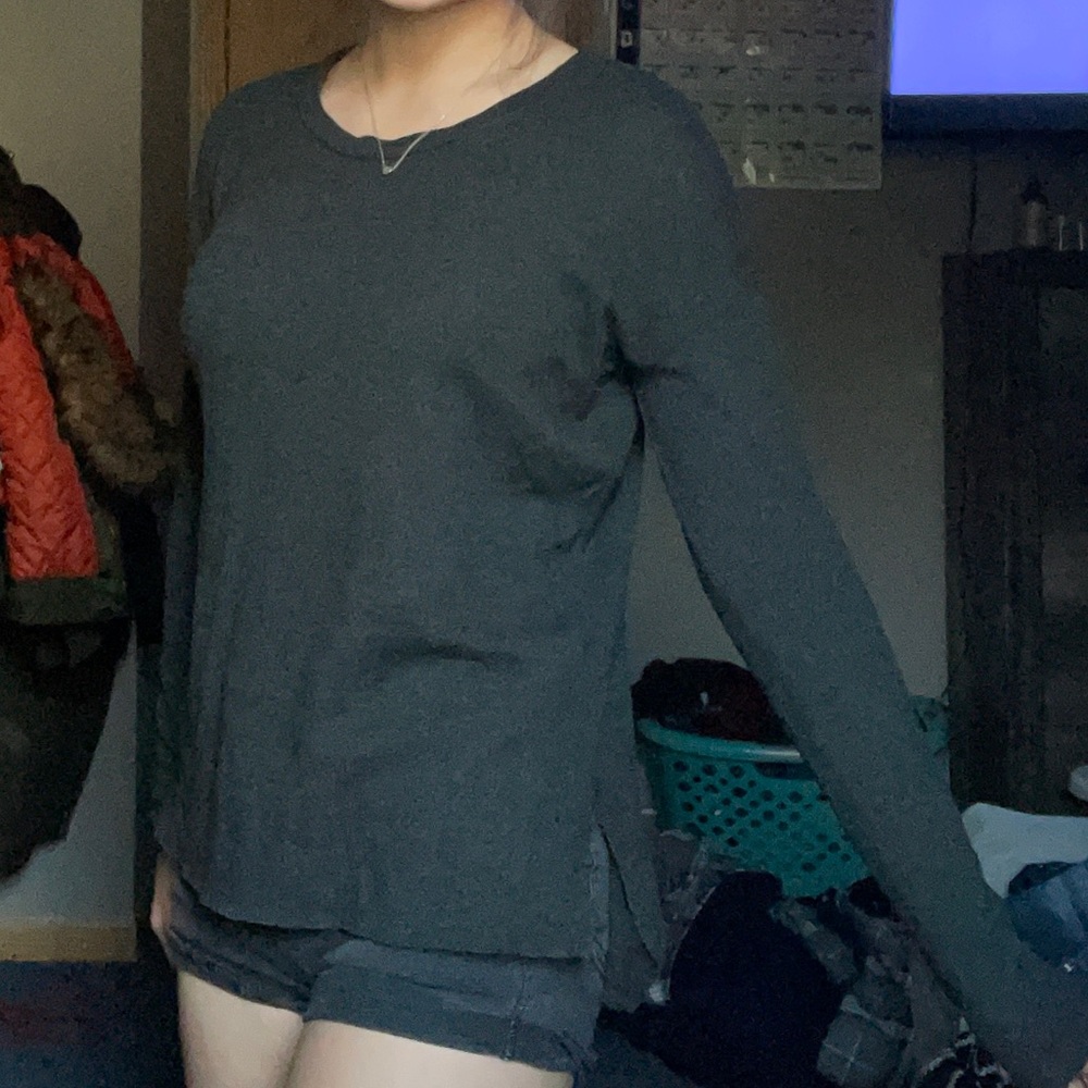 Soft and sexy American Eagle long sleeve